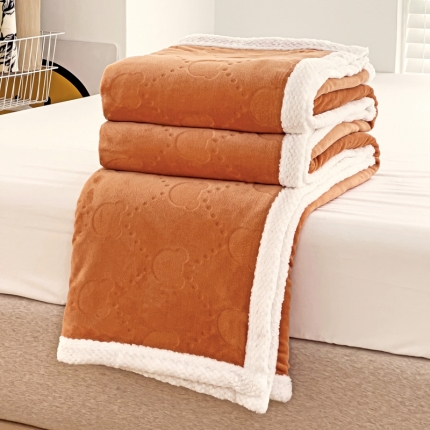 91家纺网 家纺一手货源 找家纺 （总）法澳 2023新款双层加厚220克牛奶绒雕花烂花毛毯休闲毯