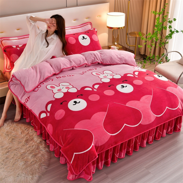 91家纺网 家纺一手货源 找家纺 2025新款230克8.5斤加厚高克重牛奶绒金貂绒法莱绒四件套冬季加绒法兰绒床裙款 爱心萌宠