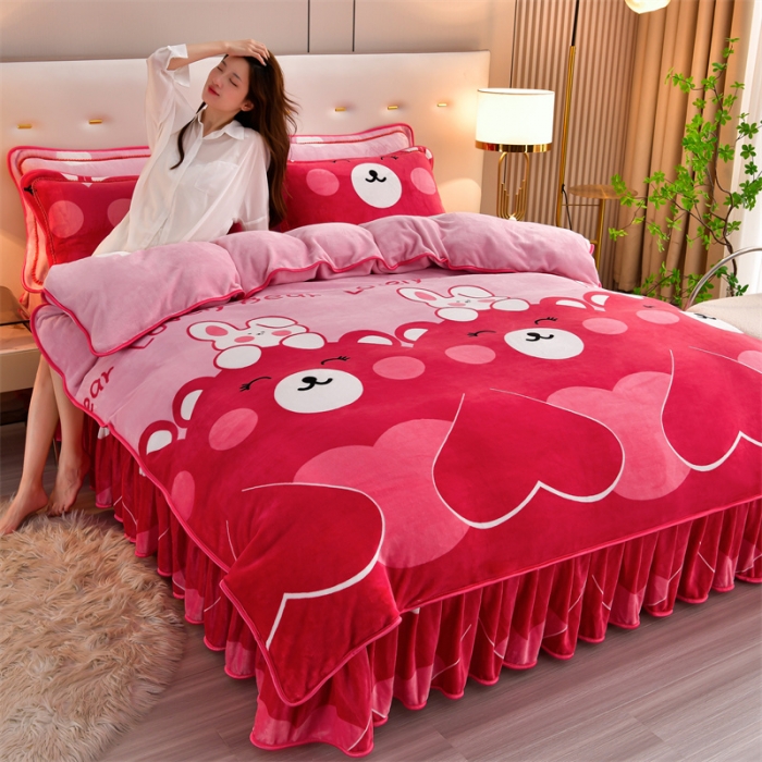 91家纺网 家纺一手货源 找家纺 2025新款230克8.5斤加厚高克重牛奶绒金貂绒法莱绒四件套冬季加绒法兰绒床裙款 爱心萌宠