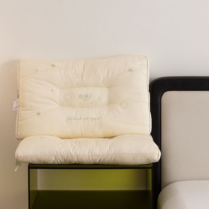 91家纺网 家纺一手货源 找家纺 (总) 多点家居 2023新款莫代尔微醺绿茶仰目枕枕头枕芯