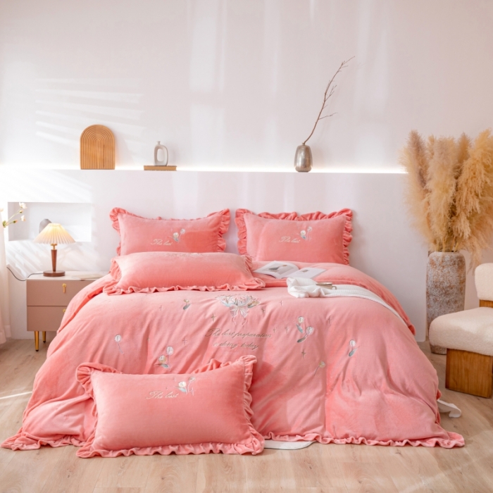 91家纺网 家纺一手货源 找家纺 （总）绒博士 2023新款亲肤保暖240克牛奶绒四件套-郁金香