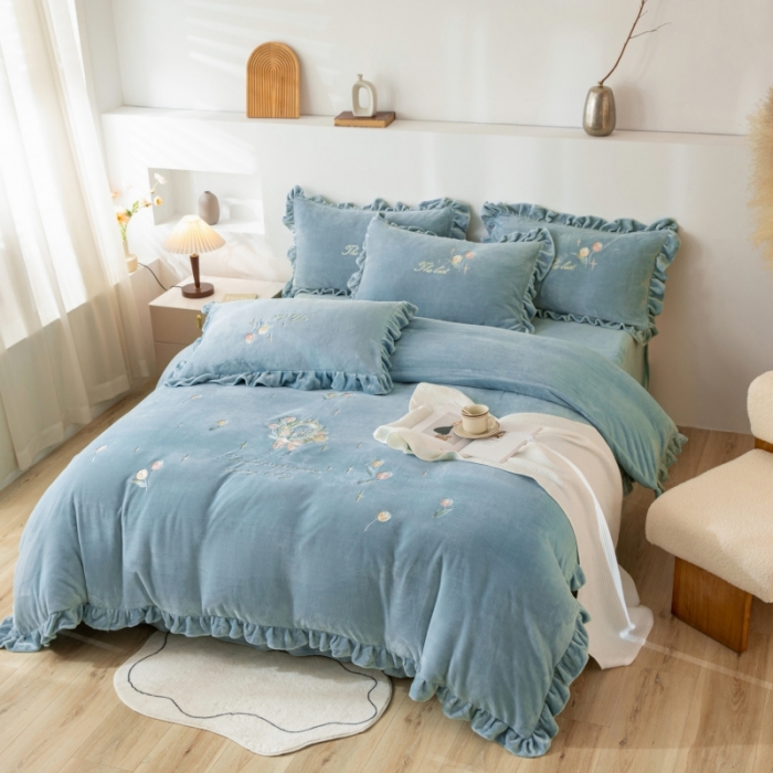 91家纺网 家纺一手货源 找家纺 绒博士 2023新款亲肤保暖240克牛奶绒四件套-郁金香 郁金香 浅蓝