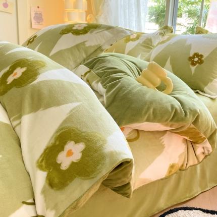 91家纺网 家纺一手货源 找家纺 柒月 2023新款加厚牛奶绒四件套 花漾