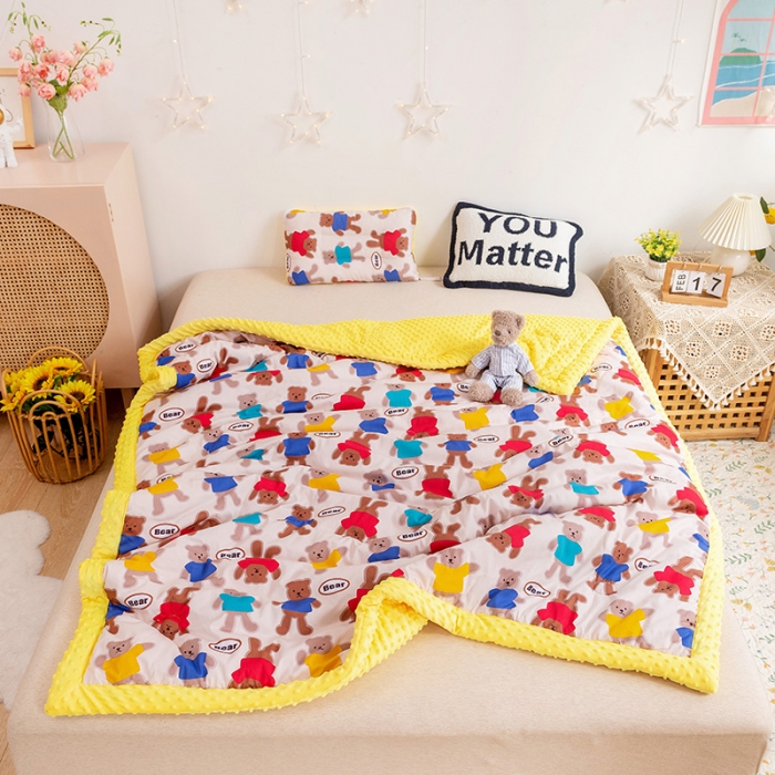 91家纺网 家纺一手货源 找家纺 十九色 2024新款儿童全棉豆豆被春秋被冬被婴幼儿安抚毯被子 糖果熊