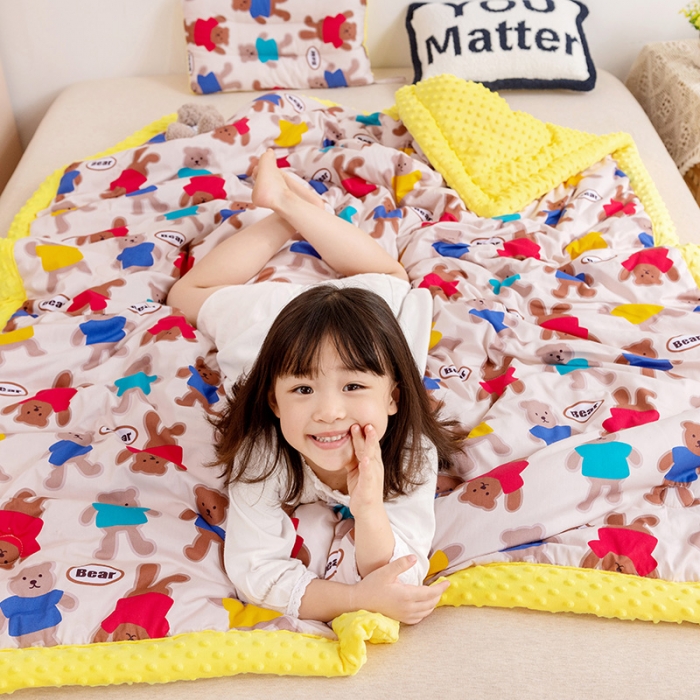 91家纺网 家纺一手货源 找家纺 十九色 2024新款儿童全棉豆豆被春秋被冬被婴幼儿安抚毯被子 糖果熊