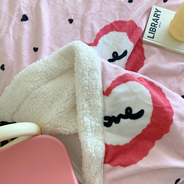 91家纺网 家纺一手货源 找家纺 美乐迪 2023新款牛奶绒毛毯 粉爱心