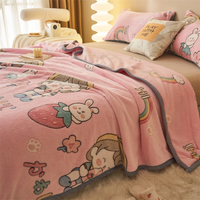 91家纺网 家纺一手货源 找家纺 21度C 2023新款雪花绒多功能毛毯盖毯 草莓娃娃