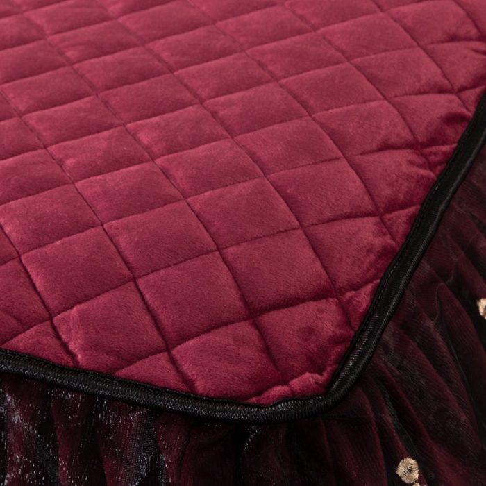 91家纺网 家纺一手货源 找家纺 能好家纺 2023新款水晶绒夹棉床裙 酒红