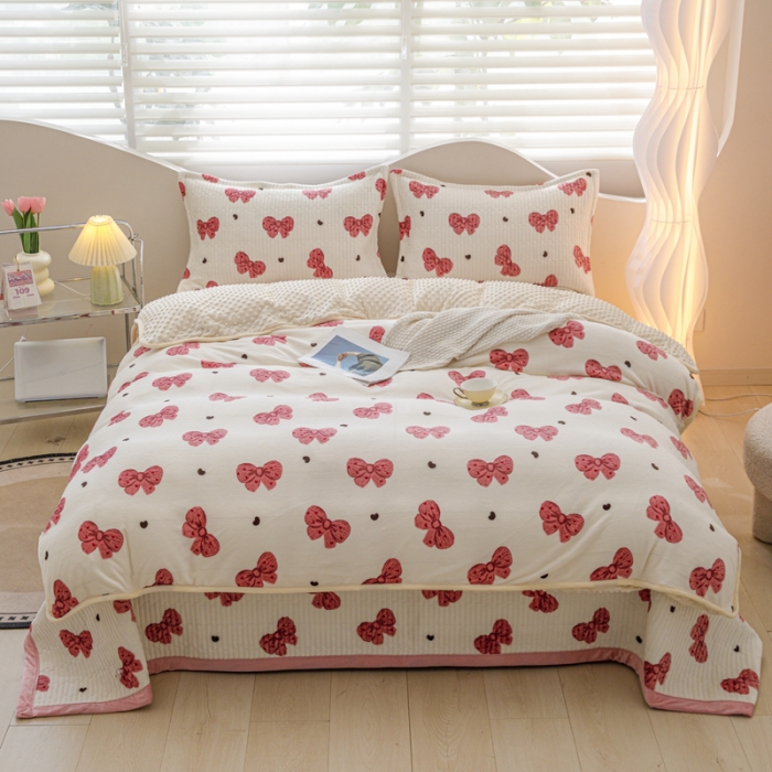 91家纺网 家纺一手货源 找家纺 青竹苑2023新款床盖款四件套牛奶绒夹棉床盖宝宝绒豆豆被套学生三件套 洛丽塔