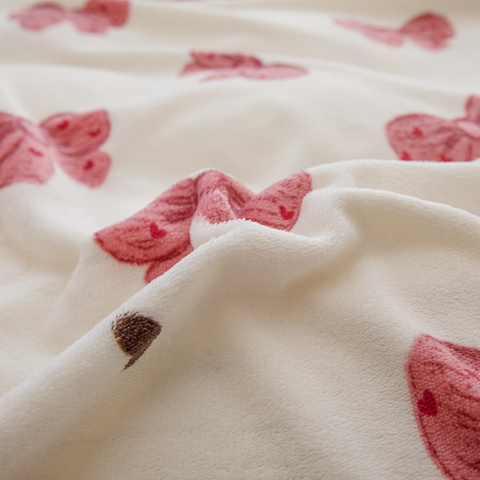 91家纺网 家纺一手货源 找家纺 青竹苑2023新款床盖款四件套牛奶绒夹棉床盖宝宝绒豆豆被套学生三件套 洛丽塔