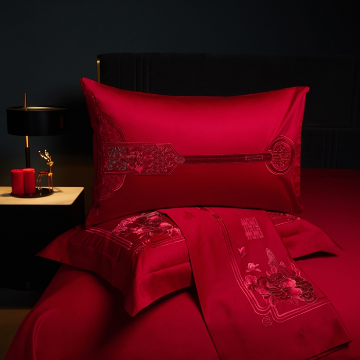 91家纺网 家纺一手货源 找家纺 缔缦 2023新款100s全棉长绒棉刺绣四件套婚庆 幸福婚礼（红）