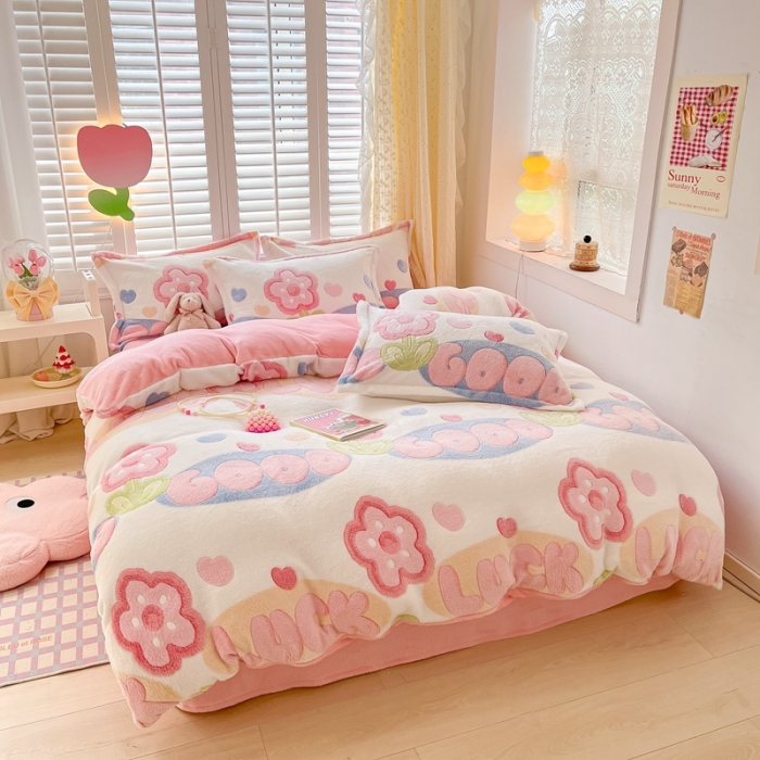 91家纺网 家纺一手货源 找家纺 川悦生活 2023新款立体雪花绒四件套 乐花花