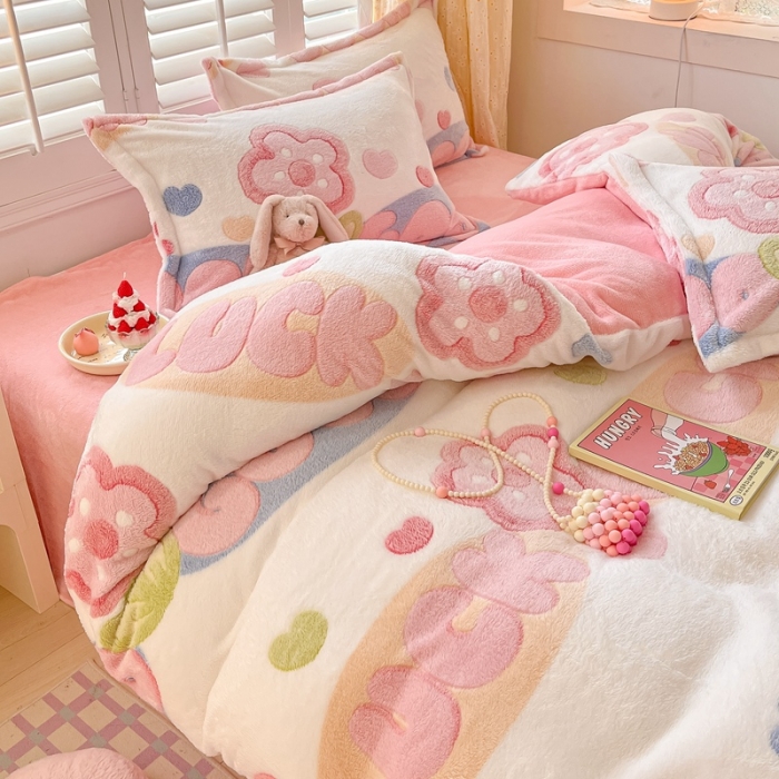 91家纺网 家纺一手货源 找家纺 川悦生活 2023新款立体雪花绒四件套 乐花花