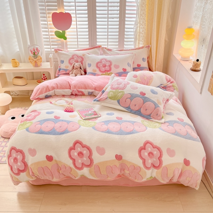 91家纺网 家纺一手货源 找家纺 川悦生活 2023新款立体雪花绒四件套 乐花花