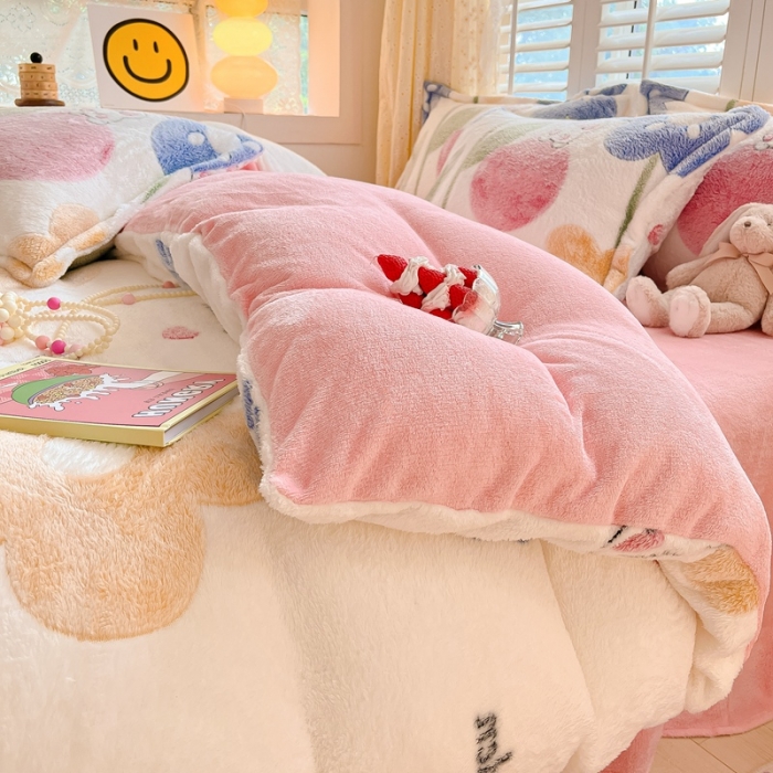 91家纺网 家纺一手货源 找家纺 川悦生活 2023新款立体雪花绒四件套 哈桑花-粉