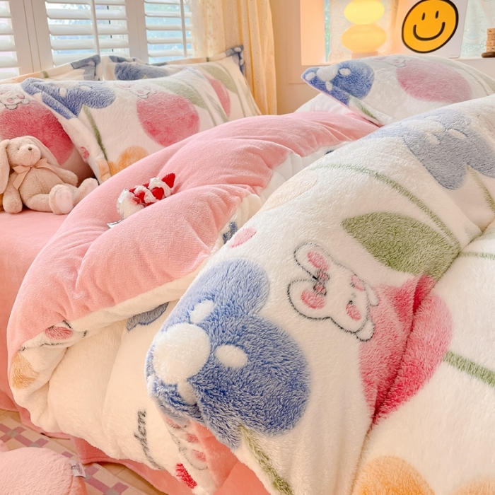 91家纺网 家纺一手货源 找家纺 川悦生活 2023新款立体雪花绒四件套 哈桑花-粉