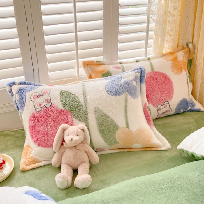 91家纺网 家纺一手货源 找家纺 川悦生活 2023新款立体雪花绒四件套 哈桑花-绿