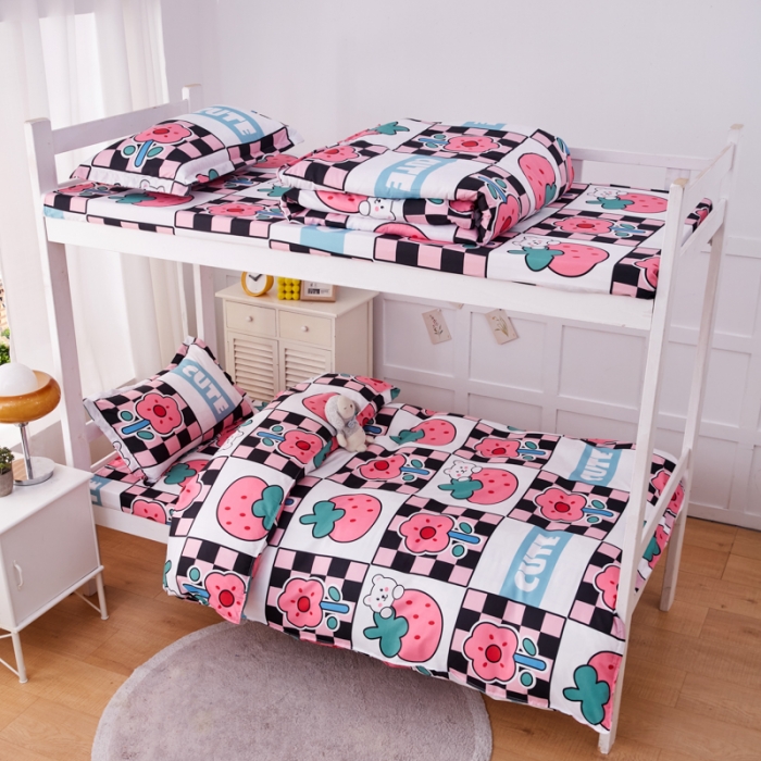 91家纺网 家纺一手货源 找家纺 2023新款亲肤棉美棉芦荟棉三件套美棉（8月）学生宿舍床 草莓果酱