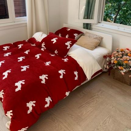 91家纺网 家纺一手货源 找家纺 花沐 2023新款冬季复古小法式牛奶绒四件套 红兔小姐