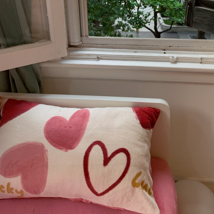 91家纺网 家纺一手货源 找家纺 花沐 2023新款冬季复古小法式牛奶绒四件套 爱的心心