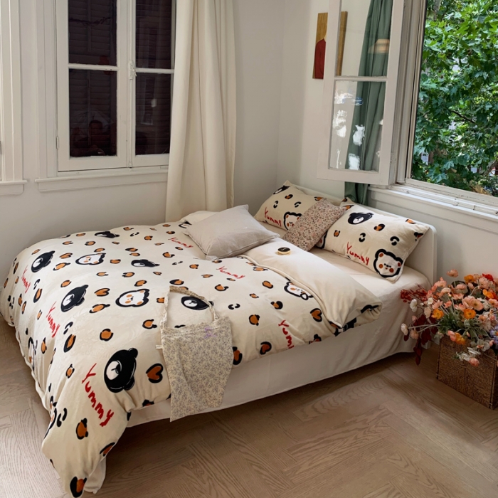 91家纺网 家纺一手货源 找家纺 花沐 2023新款冬季复古小法式牛奶绒四件套 点点熊