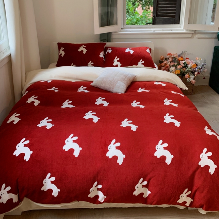 91家纺网 家纺一手货源 找家纺 花沐 2023新款冬季复古小法式牛奶绒四件套 红兔小姐