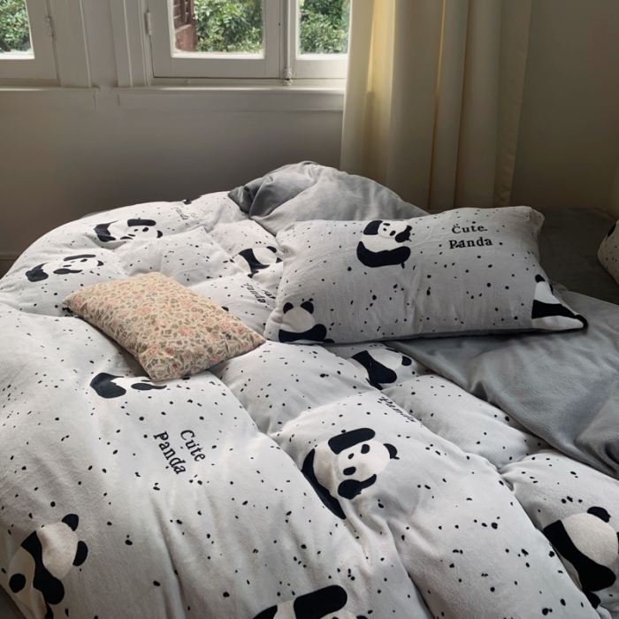 91家纺网 家纺一手货源 找家纺 花沐 2023新款冬季复古小法式牛奶绒四件套 花花同学