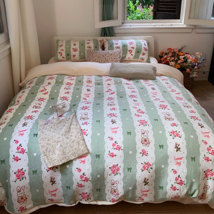 91家纺网 家纺一手货源 找家纺 花沐 2023新款冬季复古小法式牛奶绒四件套 绿叶仙踪