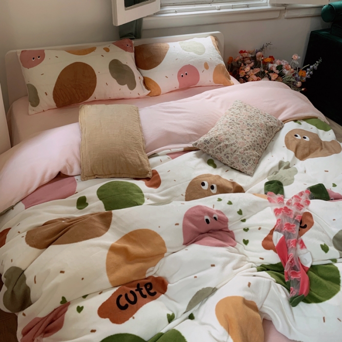 91家纺网 家纺一手货源 找家纺 花沐 2023新款冬季复古小法式牛奶绒四件套 五彩圈圈