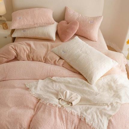 2023新款小清新纯色双拼美丽绒牛奶绒四件套 浅粉拼豆粉