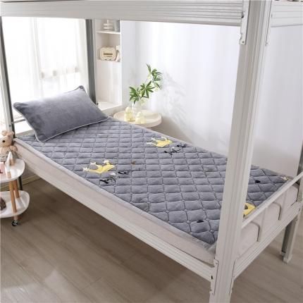 91家纺网 家纺一手货源 找家纺 （总）东宇床垫 2025新款A类抗菌牛奶绒加厚大豆学生床垫