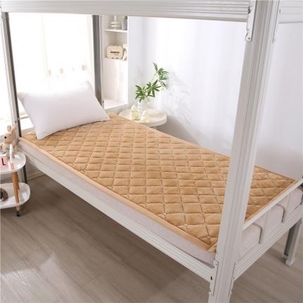 91家纺网 家纺一手货源 找家纺 （总）东宇床垫 2025新款A类抗菌牛奶绒加厚大豆学生床垫