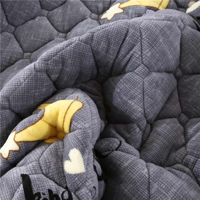 91家纺网 家纺一手货源 找家纺 东宇床垫 2025新款A类抗菌牛奶绒加厚大豆学生床垫 皇冠