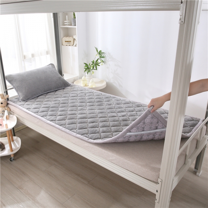 91家纺网 家纺一手货源 找家纺 东宇床垫 2025新款A类抗菌牛奶绒加厚大豆学生床垫 灰色