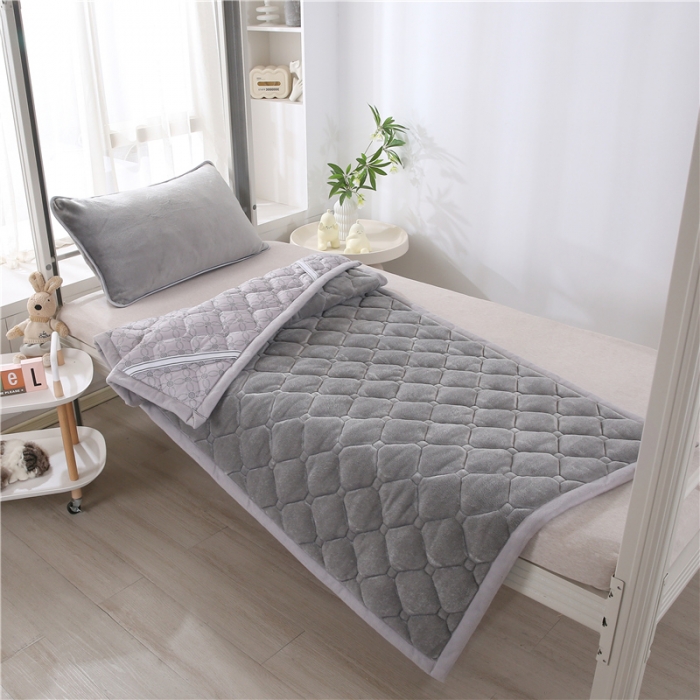 91家纺网 家纺一手货源 找家纺 东宇床垫 2025新款A类抗菌牛奶绒加厚大豆学生床垫 灰色