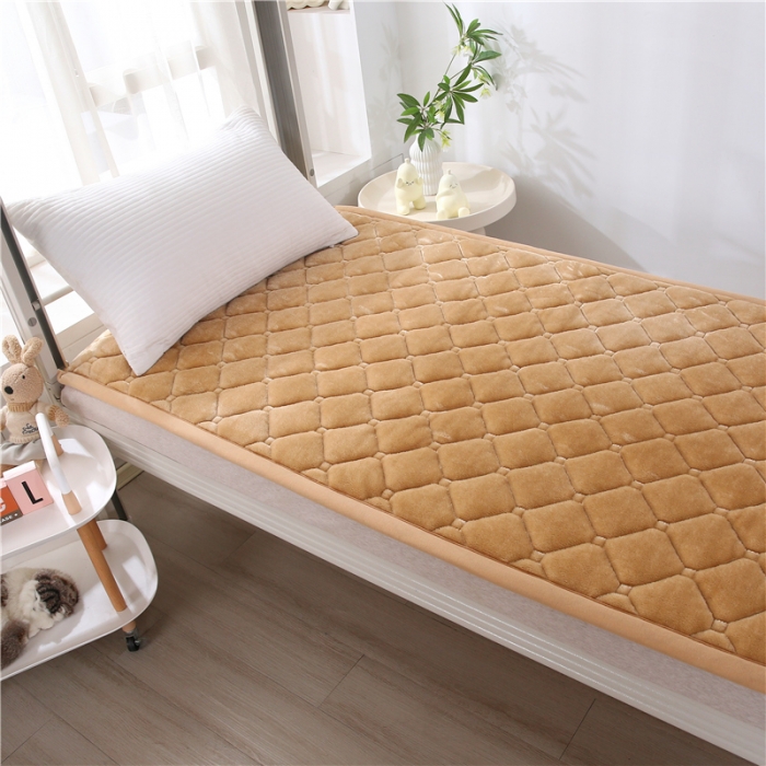 91家纺网 家纺一手货源 找家纺 东宇床垫 2025新款A类抗菌牛奶绒加厚大豆学生床垫 姜黄