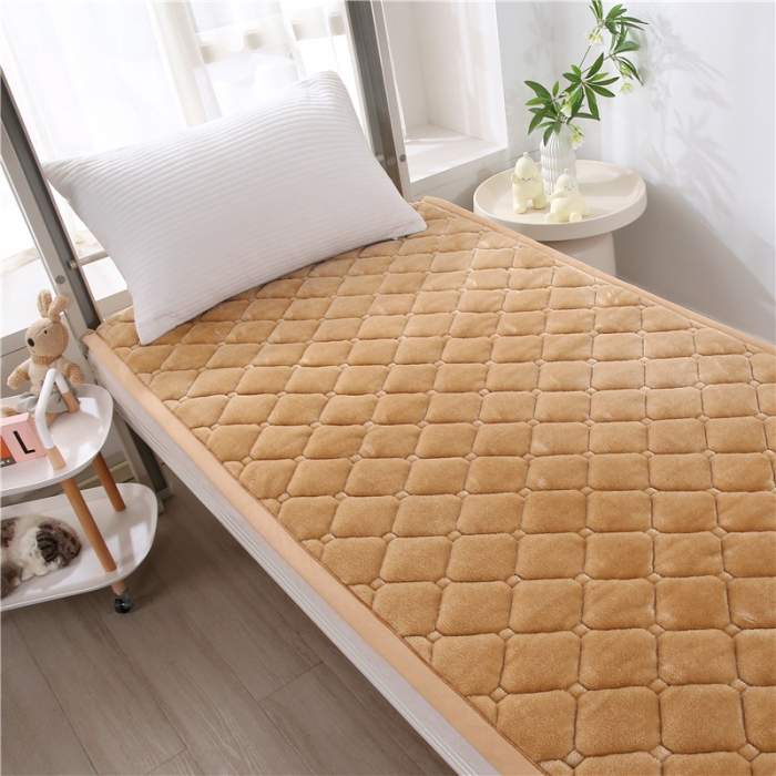 91家纺网 家纺一手货源 找家纺 东宇床垫 2025新款A类抗菌牛奶绒加厚大豆学生床垫 姜黄