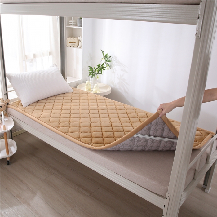 91家纺网 家纺一手货源 找家纺 东宇床垫 2025新款A类抗菌牛奶绒加厚大豆学生床垫 姜黄