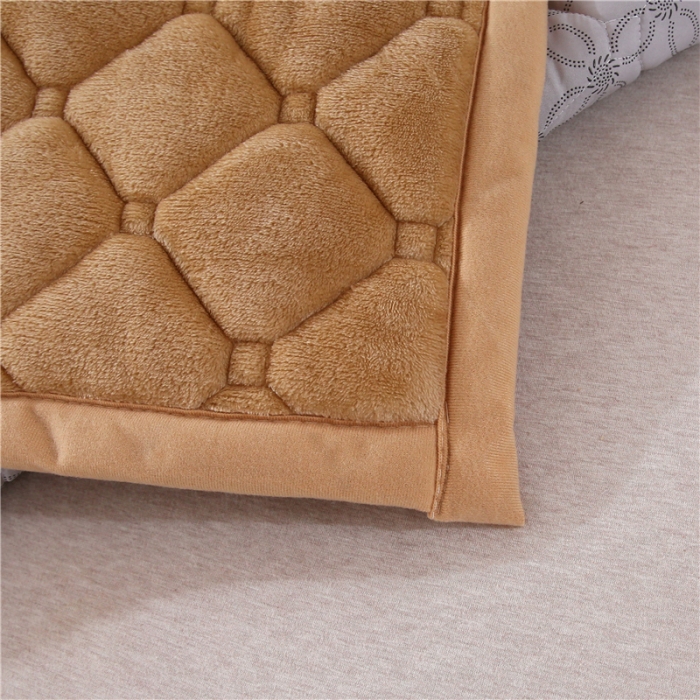 91家纺网 家纺一手货源 找家纺 东宇床垫 2025新款A类抗菌牛奶绒加厚大豆学生床垫 姜黄