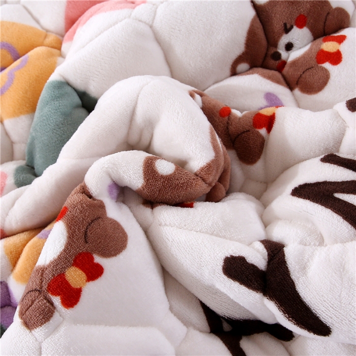 91家纺网 家纺一手货源 找家纺 东宇床垫 2025新款A类抗菌牛奶绒加厚大豆学生床垫 可爱熊