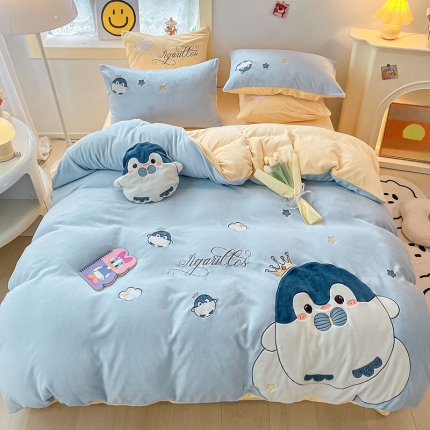 91家纺网 家纺一手货源 找家纺 绒梦里230克高克重加厚牛奶绒贴布绣花四件套冬季儿童卡通三件套保暖套件