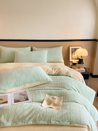 91家纺网 家纺一手货源 找家纺 （总）澳梵 2023新款雕花牛奶绒四件套