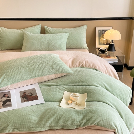 91家纺网 家纺一手货源 找家纺 （总）澳梵 2023新款雕花牛奶绒四件套