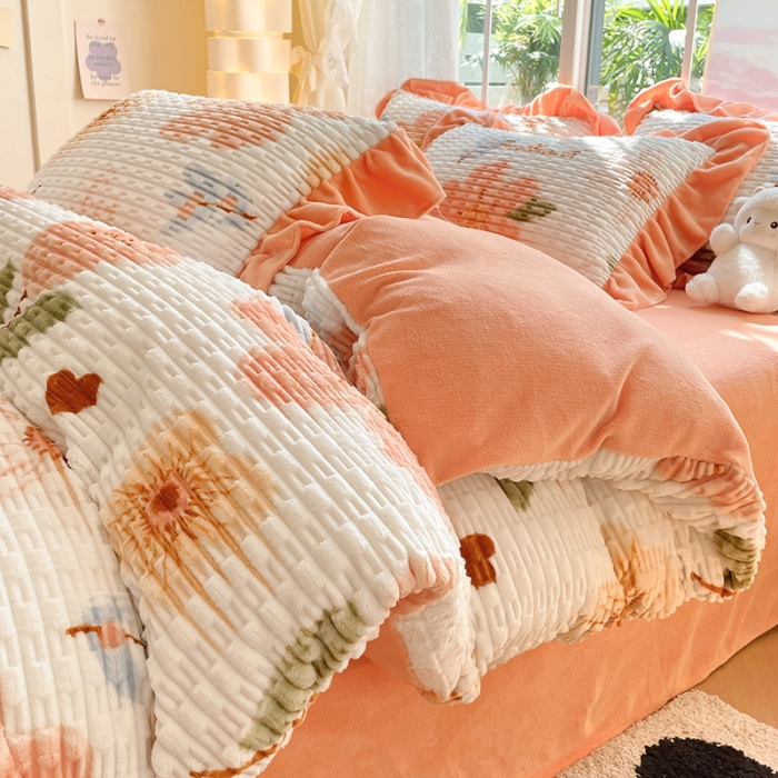 91家纺网 家纺一手货源 找家纺 摩妮卡 2025新款小清新高克重提花牛奶绒四件套玉米绒单被套 芬然