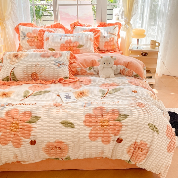 91家纺网 家纺一手货源 找家纺 摩妮卡 2025新款小清新高克重提花牛奶绒四件套玉米绒单被套 芬然