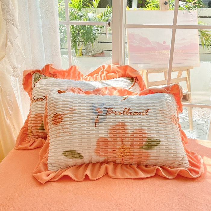 91家纺网 家纺一手货源 找家纺 摩妮卡 2025新款小清新高克重提花牛奶绒四件套玉米绒单被套 芬然