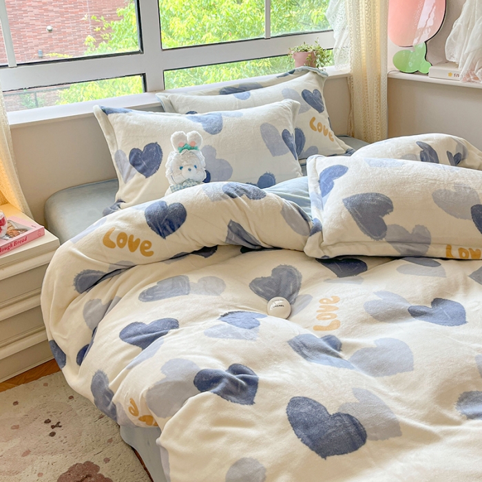 91家纺网 家纺一手货源 找家纺 沐棉 2023新款牛奶绒印花+小清新四件套 怦然心动