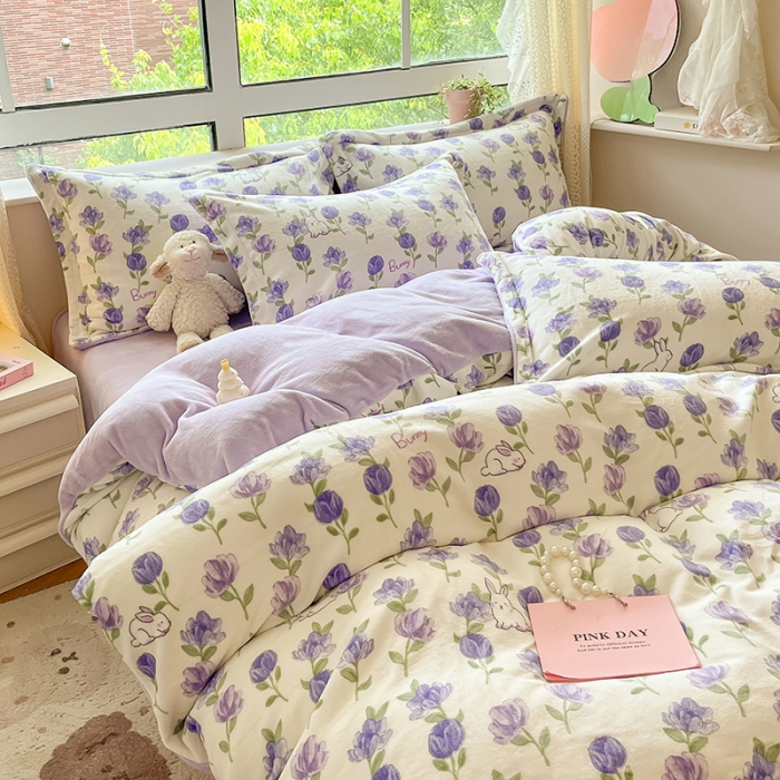 91家纺网 家纺一手货源 找家纺 沐棉 2023新款牛奶绒印花+小清新四件套 紫花小兔