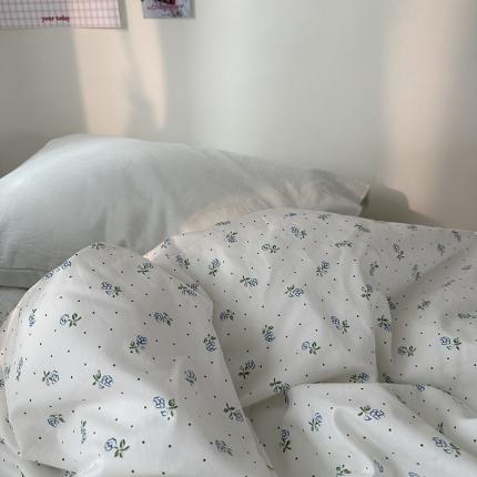 91家纺网 家纺一手货源 找家纺 恋恋三季 2024新款全棉斜纹单品被套-碎花系列 小苍兰