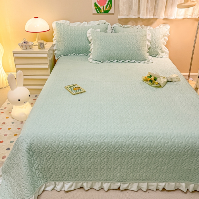 91家纺网 家纺一手货源 找家纺 （总）沐辰家居2023新款牛奶绒印花床盖